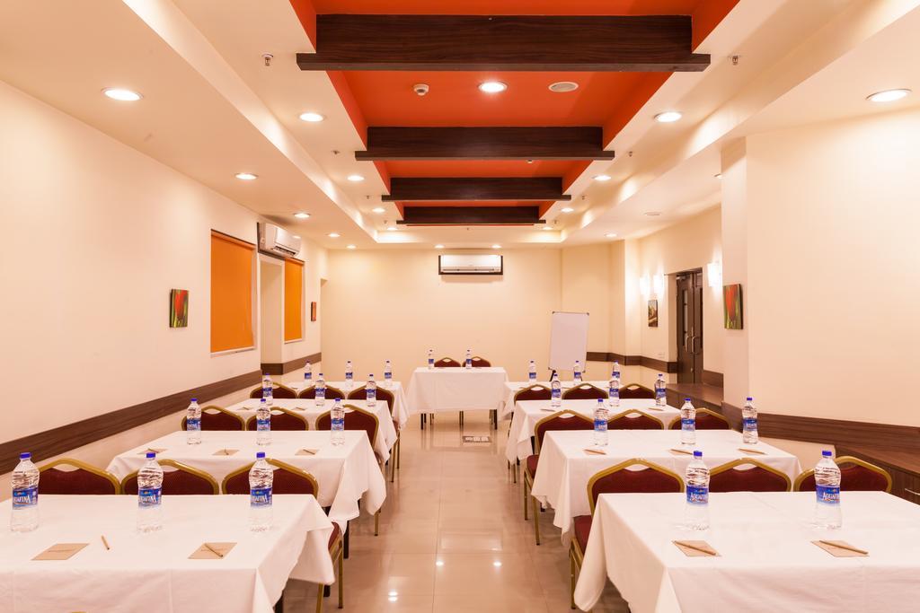 Indore Exterior photo